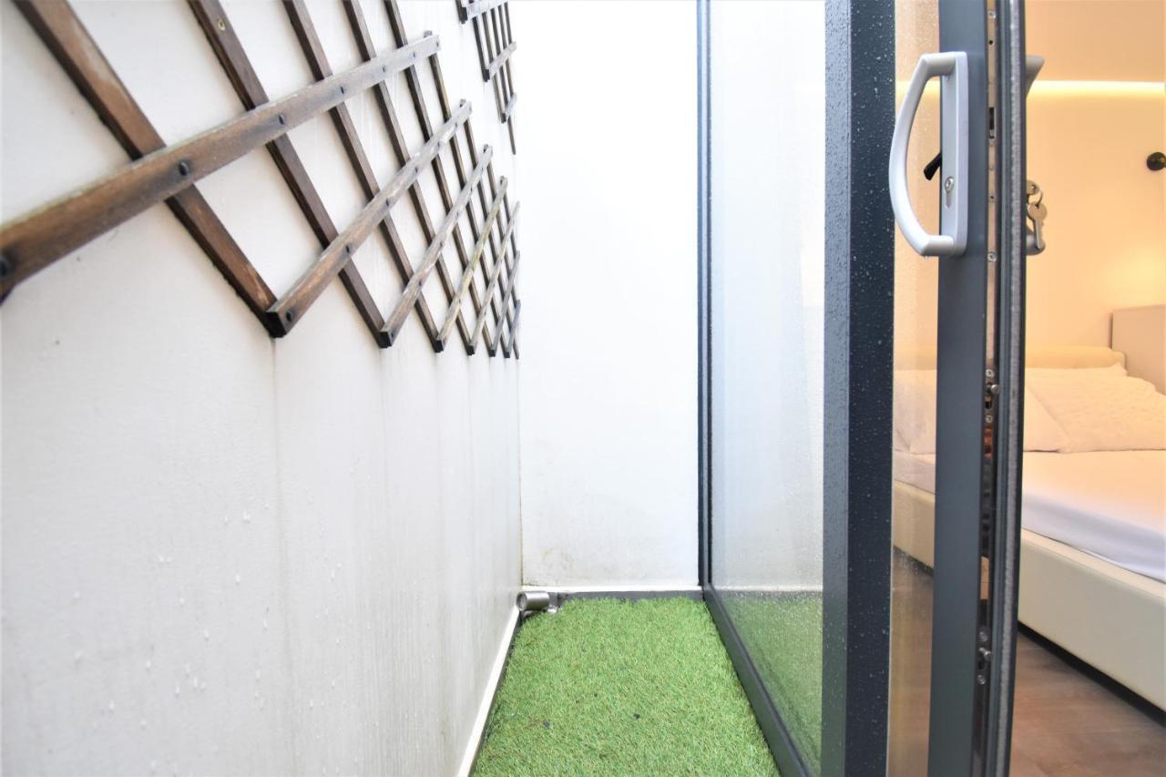 Stunning Apartment, Shirland Mews Apartament